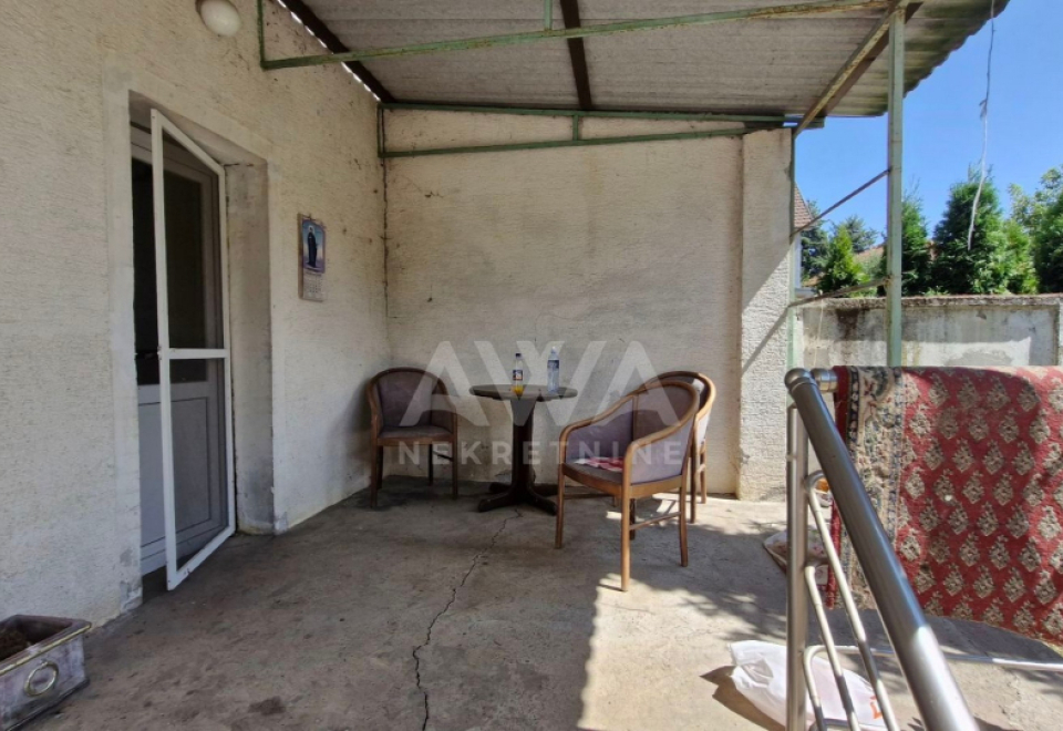 Kljajićevo, Kuća 97 m2 na placu od 1028 m2