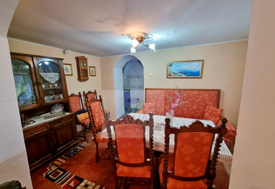 Stapar, kuća 98m2, sa kućom 59m2, plac 11.5a