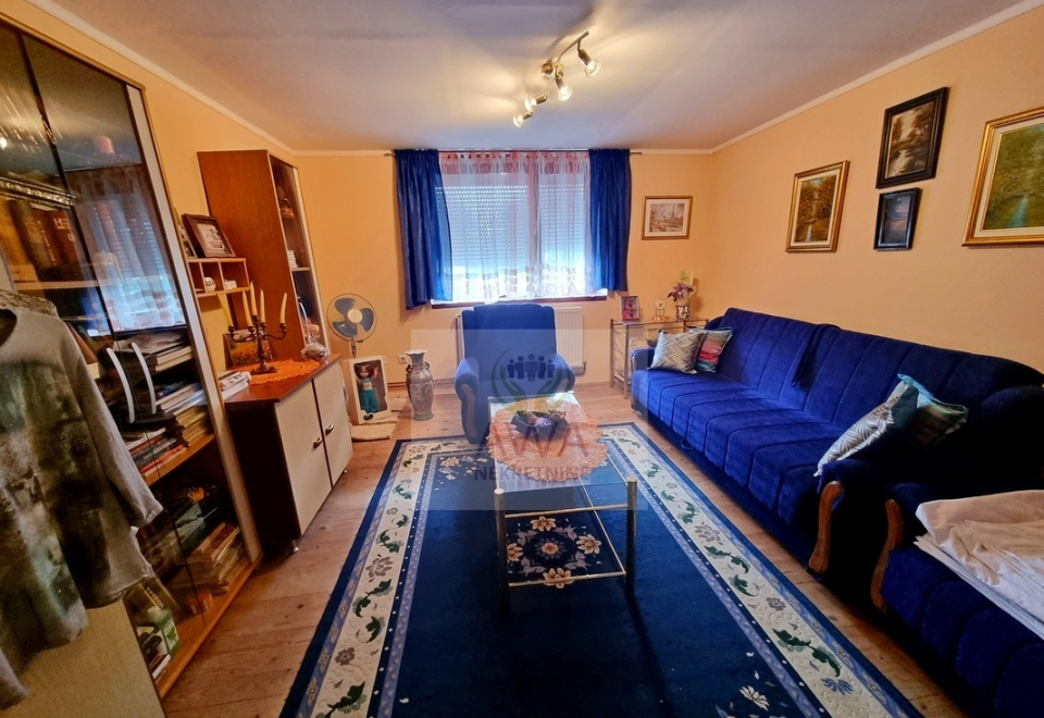Stapar, kuća 98m2, sa kućom 59m2, plac 11.5a