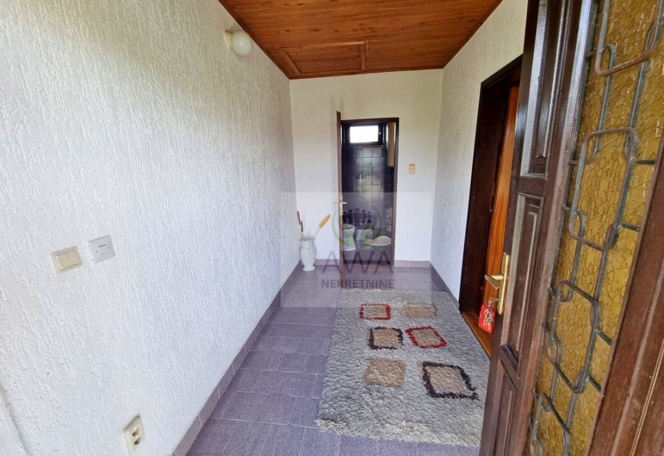 Stapar, kuća 98m2, sa kućom 59m2, plac 11.5a