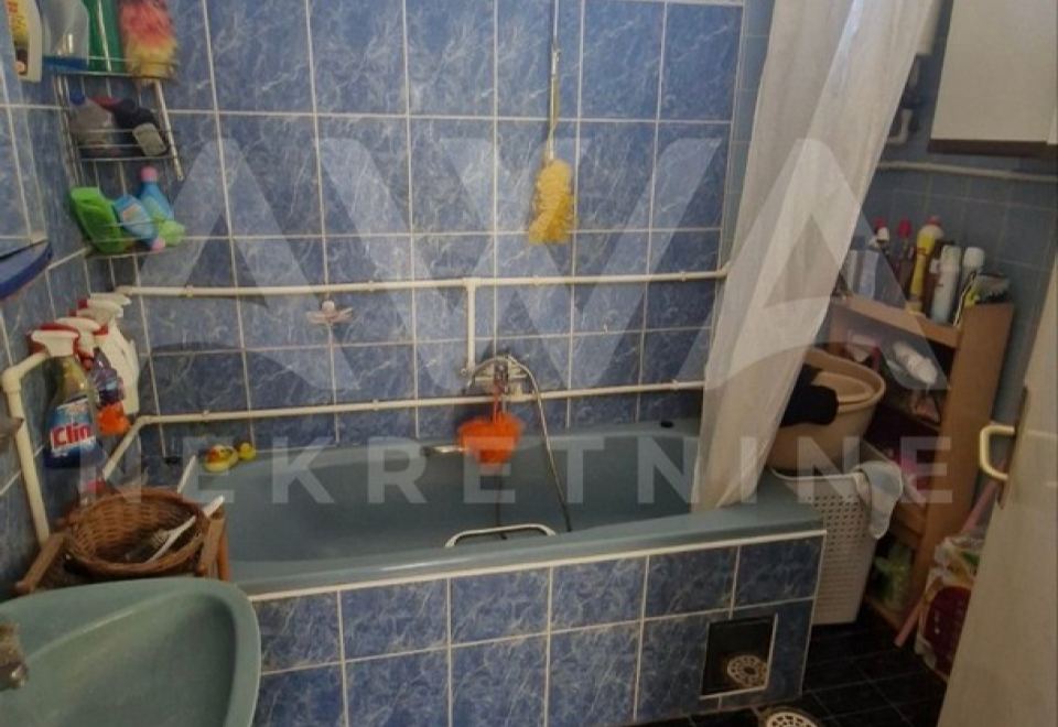 Starogradska kuća u Prigrevici 232 m2