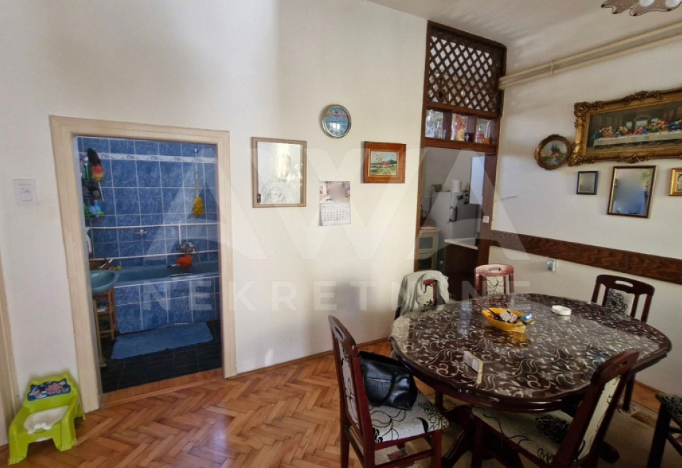 Starogradska kuća u Prigrevici 232 m2