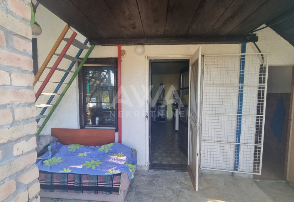 Budžak. Apatin. Opremljena vikendica 38m2, plac 21.5ar