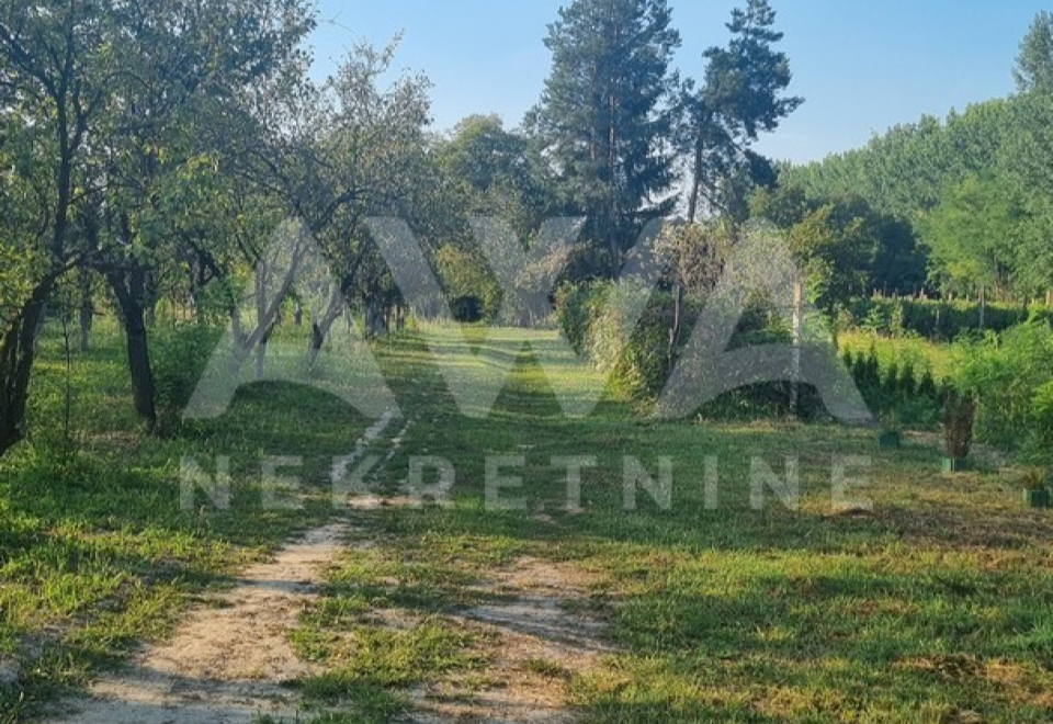 Budžak. Apatin. Opremljena vikendica 38m2, plac 21.5ar