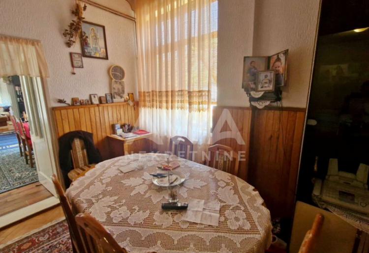 Stapar, Kuća 194 m2 na placu od 2560 m2