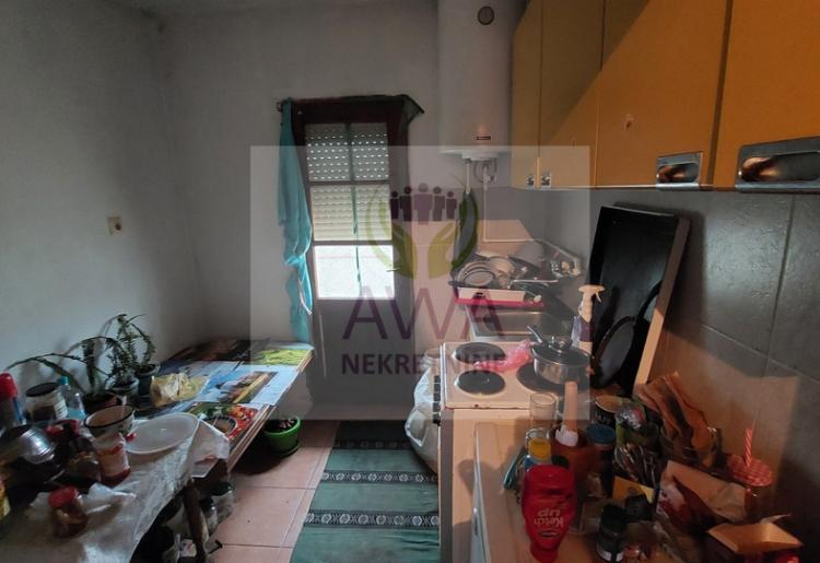 Srpski Miletić, Kuća 243 m2, na manjem placu od 320 m2