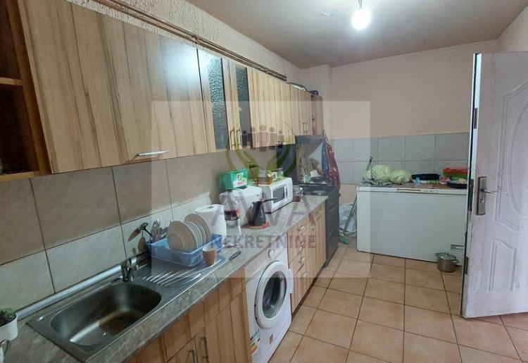 Srpski Miletić, Kuća 243 m2, na manjem placu od 320 m2