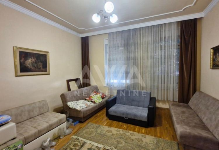 Apatin starogradska sređena kuća 435 m2