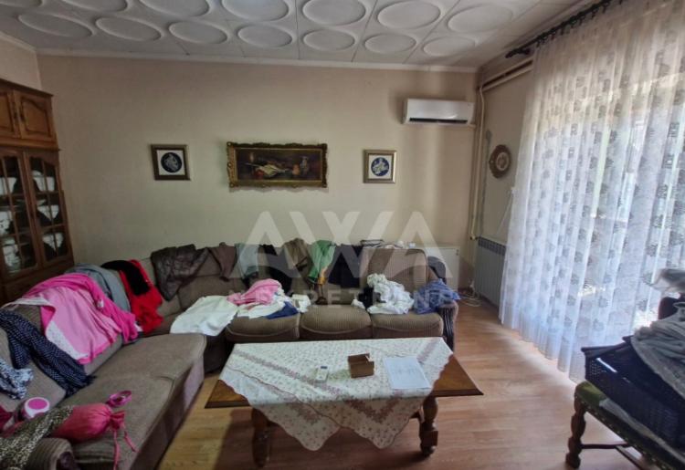 Apatin starogradska sređena kuća 435 m2