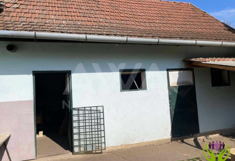 Čonoplja, Kuća 140 m2, na placu od 941 m2