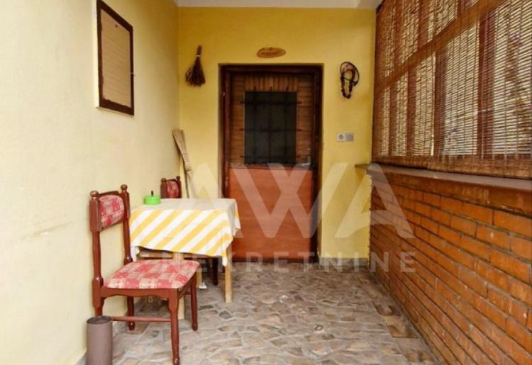 Čonoplja, Kuća 113 m2 na velikom placu od 2534 m2