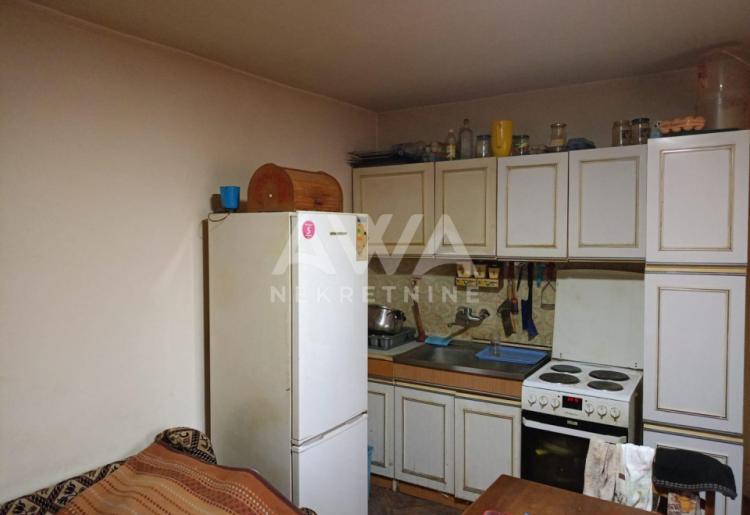 Prizemna kuća 110m2, na manjem placu od 4ar