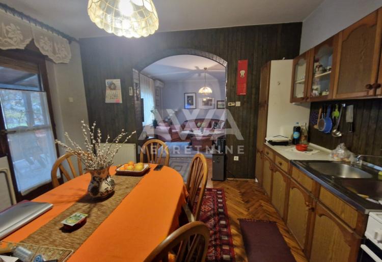 Opremljena i nameštena kuća 127m2, plac 5ar