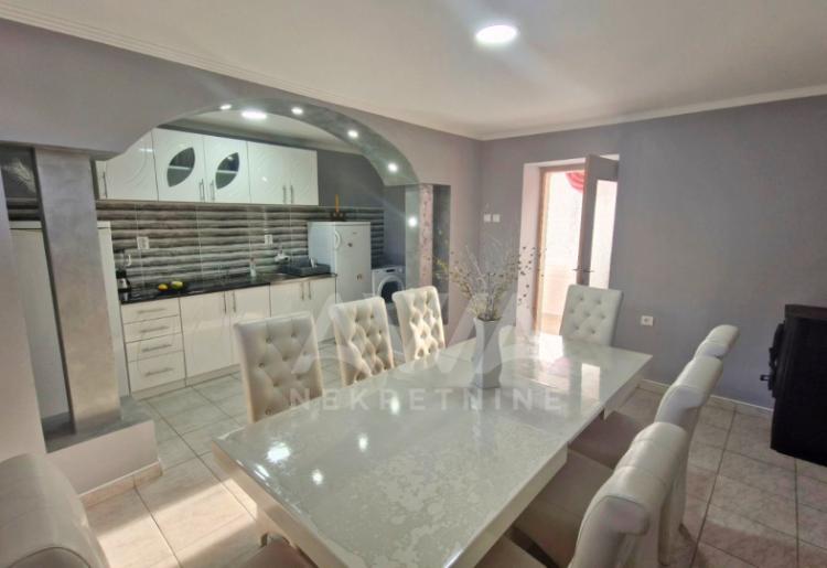Doroslovo, Kuća 129 m2, Plac 1158 m2