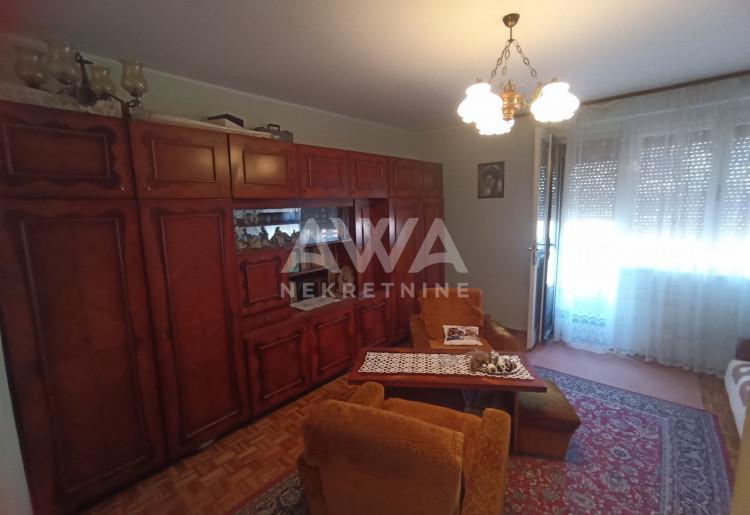 Centar Apatina, 77m2, I sprat