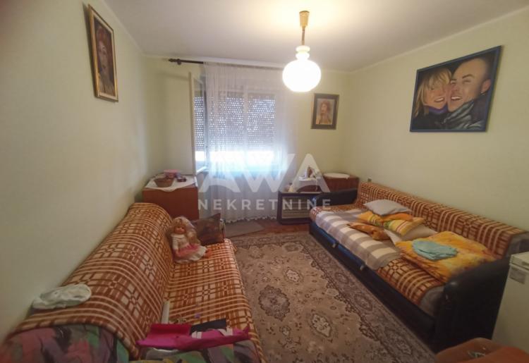 Centar Apatina, 77m2, I sprat
