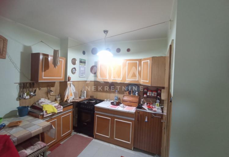 Centar Apatina, 77m2, I sprat