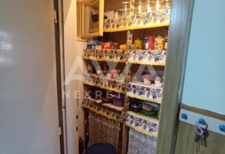 Centar Apatina, 77m2, I sprat