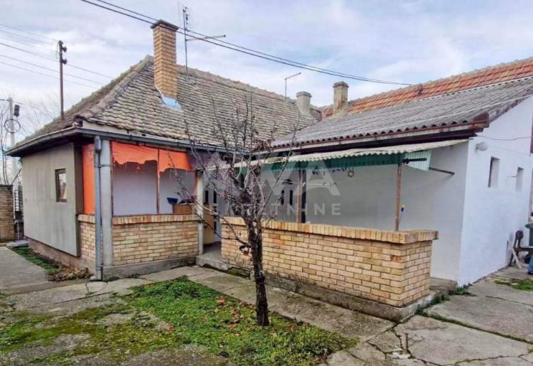 Sombor, Kuća 155 m2 na placu od 622 m2