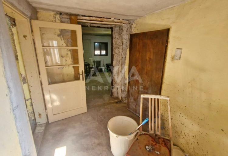 Stanišić, Kuća 85 m2, Plac 626 m2