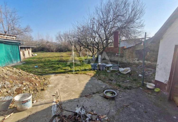 Stanišić, Kuća 85 m2, Plac 626 m2