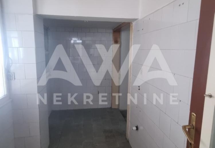 Centar Apatina. Odlična lokacija