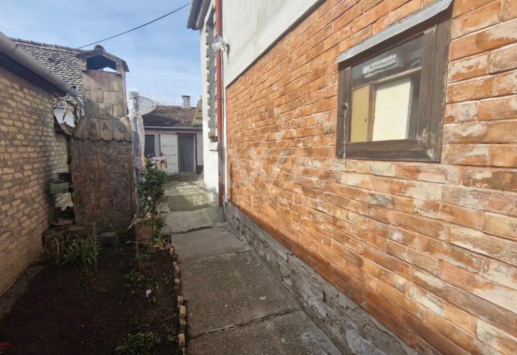 Sombor, Stara Selenča, Spratna kuća 278 m2