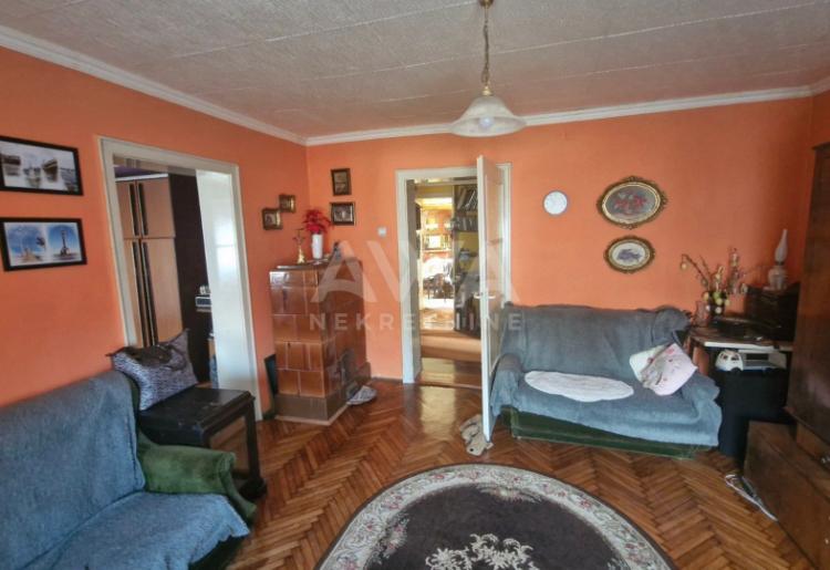 Sombor, Stara Selenča, Spratna kuća 278 m2