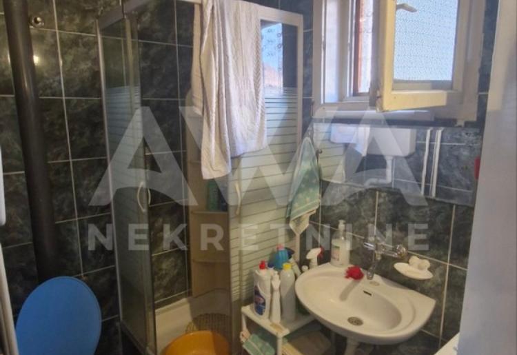 Sombor, Stara Selenča, Spratna kuća 278 m2