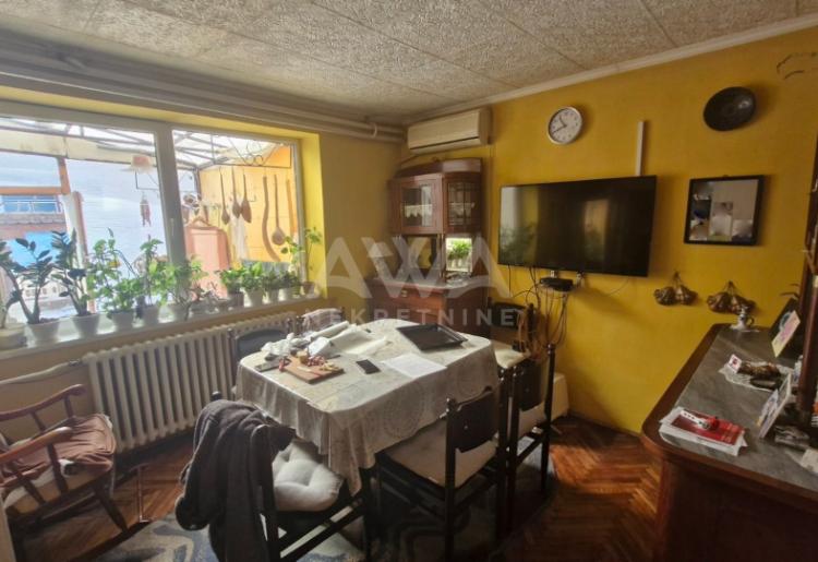 Sombor, Stara Selenča, Spratna kuća 278 m2