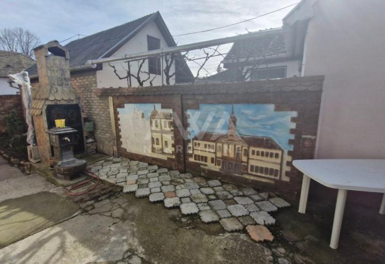 Sombor, Stara Selenča, Spratna kuća 278 m2