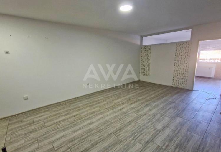 Sombor, Stan, III sprat, 54 m2
