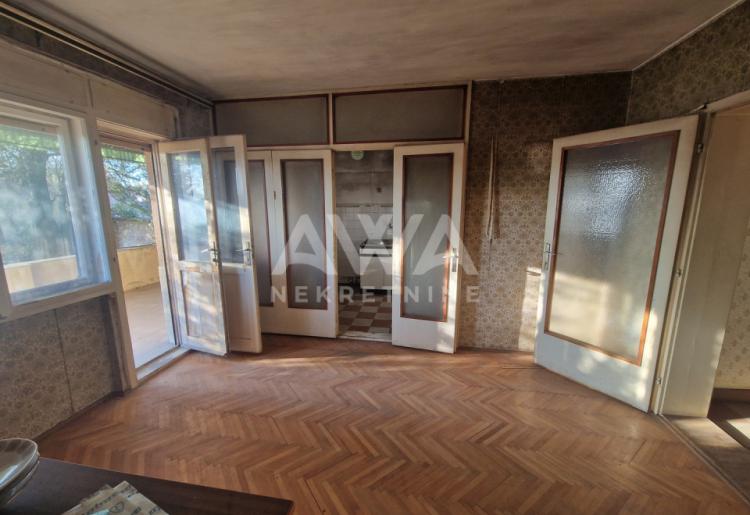 Bezdan. Kuća na sprat, 147m2, plac 11a