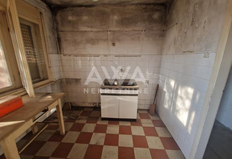 Bezdan. Kuća na sprat, 147m2, plac 11a