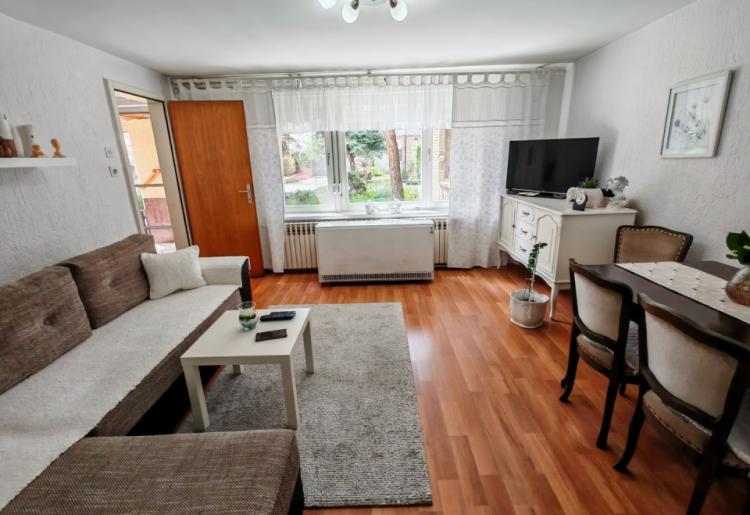 Spratna kuća na lepom placu – MZ Crvenka, Sombor