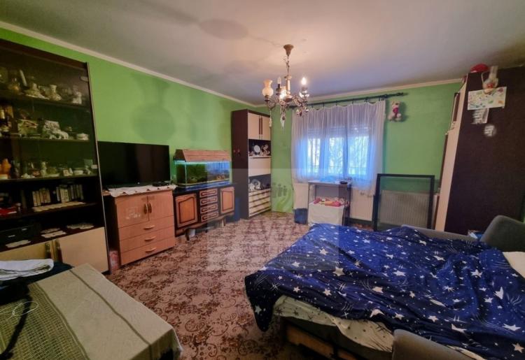 Sombor. Rokovci. Kuća 148m2, plac 34ar