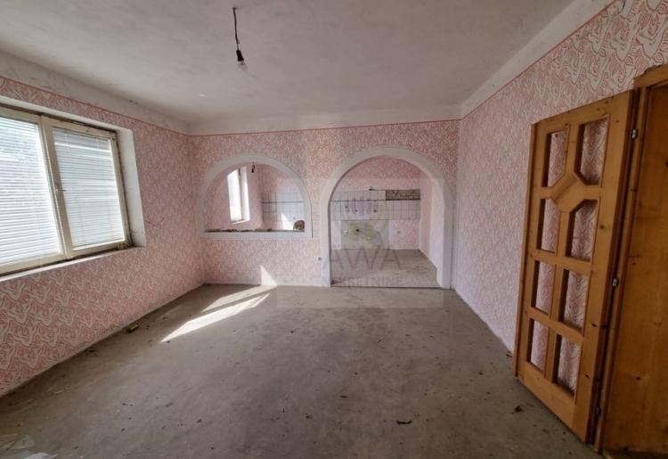 Svetozar Miletić. Spratna kuća 156m2, 8.7ar plac