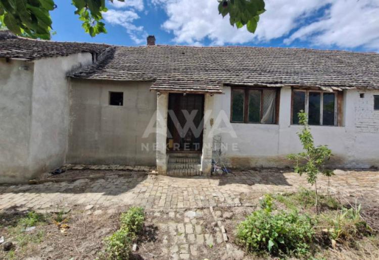 Svetozar Miletić. Kuća 160m2, plac 19ar