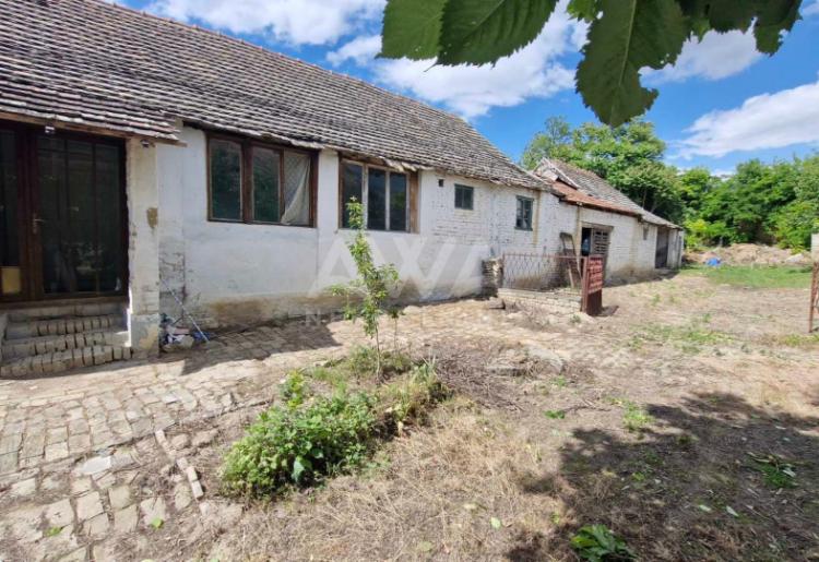 Svetozar Miletić. Kuća 160m2, plac 19ar