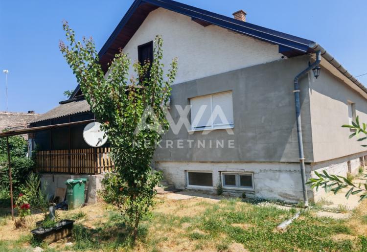Kolut. Prizemna trosobna 124m2, plac 7ar