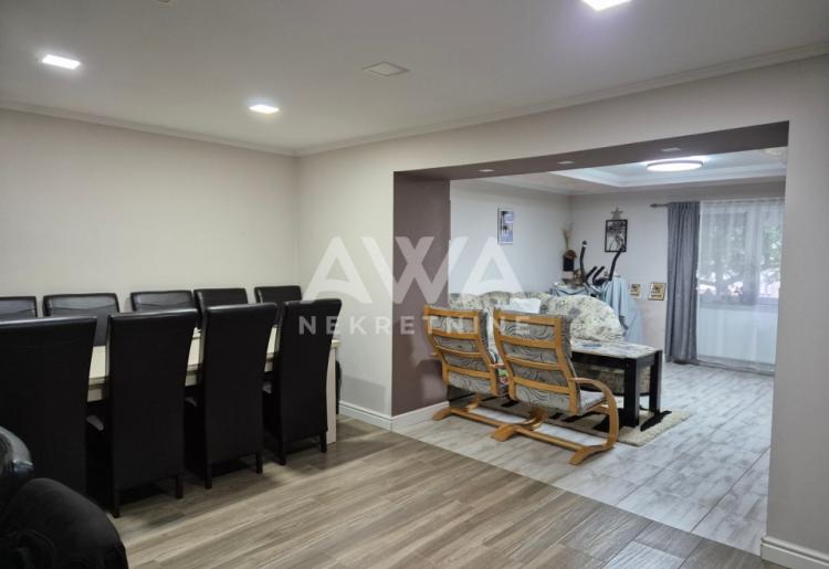 Porodična kuća 113m² + pomoćni stan 60m², plac 9 ari 