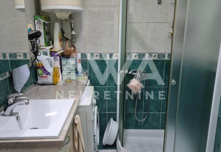 Porodična kuća 113m² + pomoćni stan 60m², plac 9 ari 