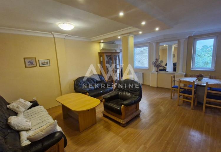 Sombor. Četvorosoban stan, 97m² – Selenča, kod staračkog doma
