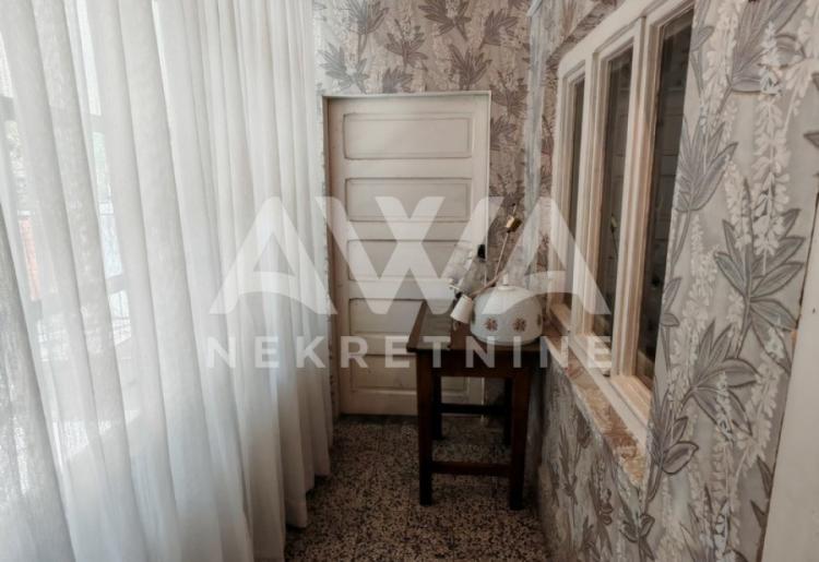 Bogojevo. Prizemna trosobna 126m2, plac 10ar
