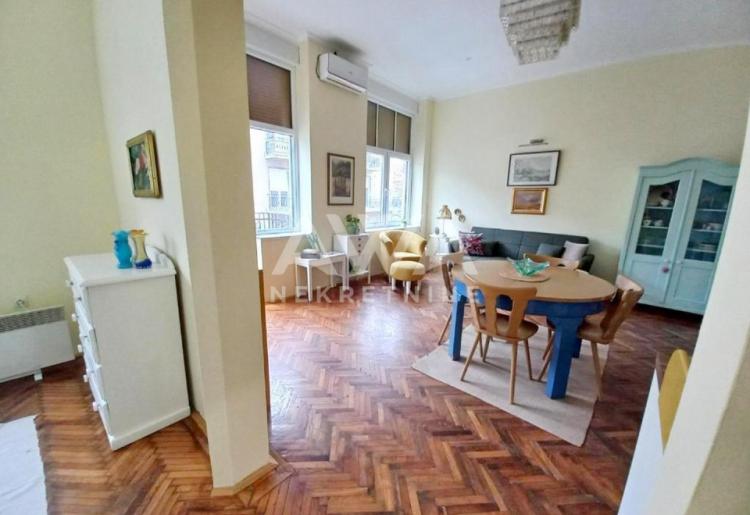 SOMBOR – Investiciona prilika u centru grada: 3 apartmana i jedna soba spremnih za izdavanje i život