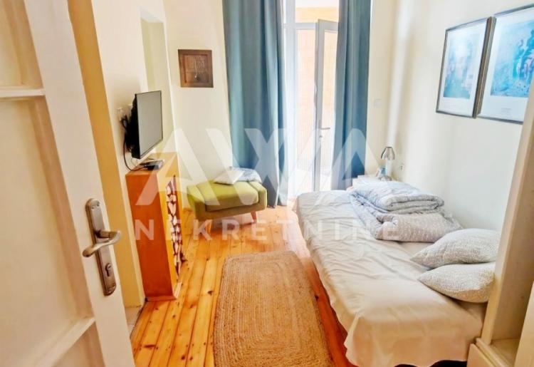 SOMBOR – Investiciona prilika u centru grada: 3 apartmana i jedna soba spremnih za izdavanje i život
