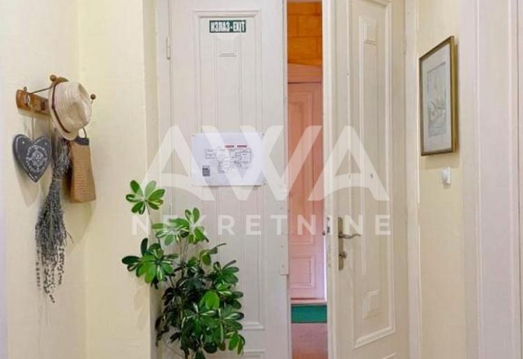 SOMBOR – Investiciona prilika u centru grada: 3 apartmana i jedna soba spremnih za izdavanje i život