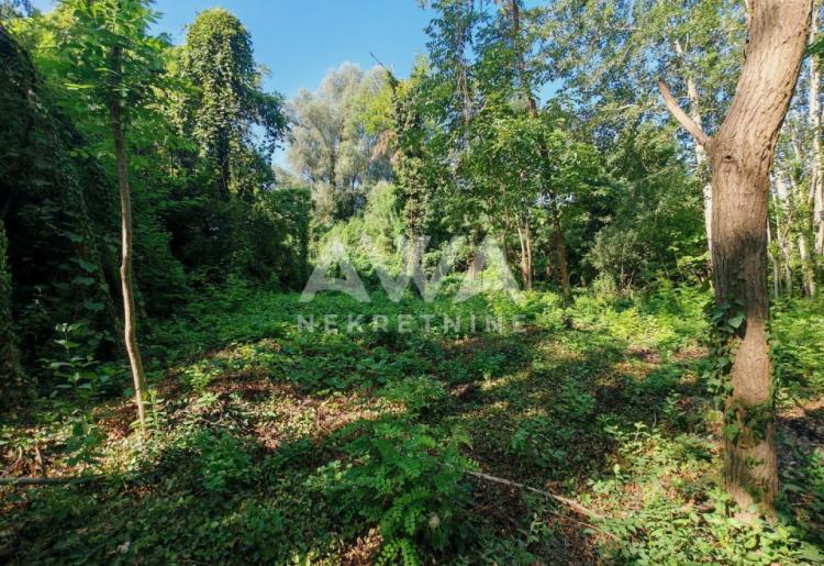 Bezdan. Kendjija. Nova spratna nameštena vikendica 110.5m2
