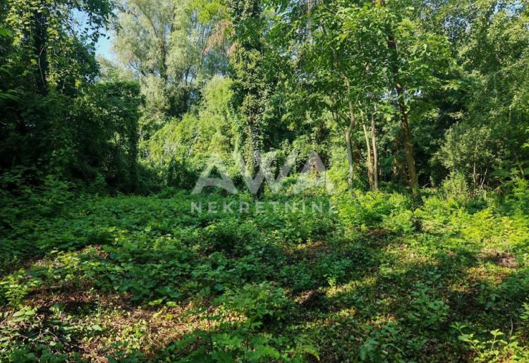 Bezdan. Kendjija. Nova spratna nameštena vikendica 110.5m2