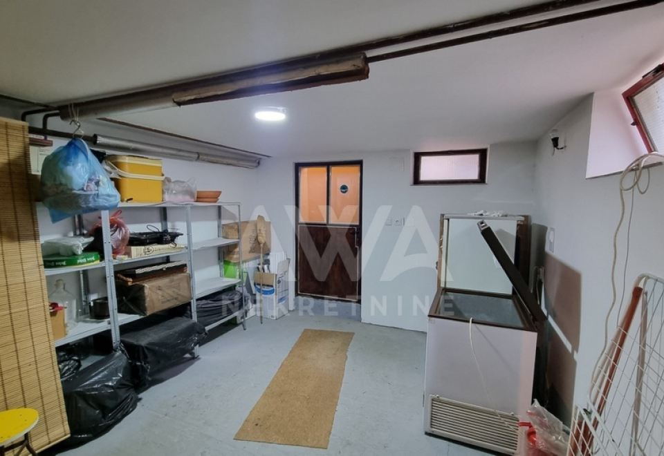 Apatin. 4.0 Soba kuća, 192m2, plac 5ar